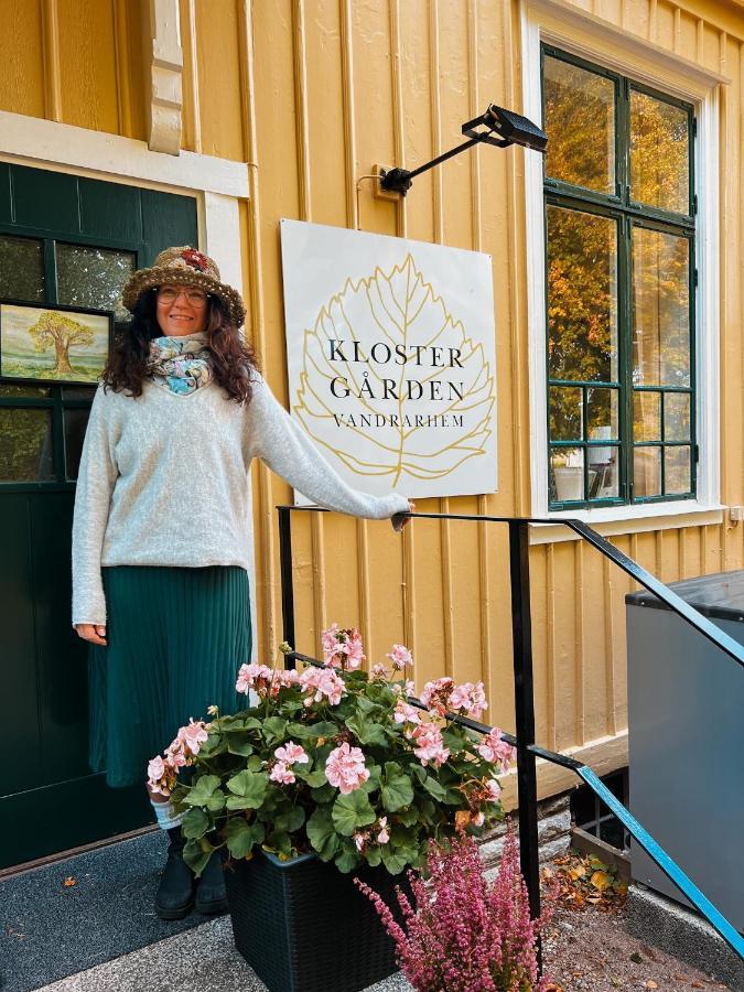 Klostergardens Vandrarhem Varnhem Esterno foto