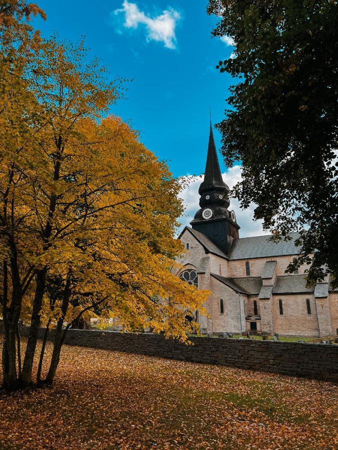 Klostergardens Vandrarhem Varnhem Esterno foto