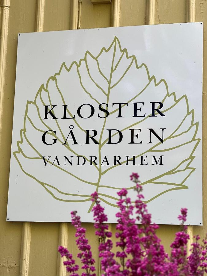 Klostergardens Vandrarhem Varnhem Esterno foto